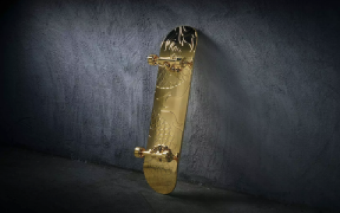 回归真实体验，蓝筹 NFT 的下一步棋